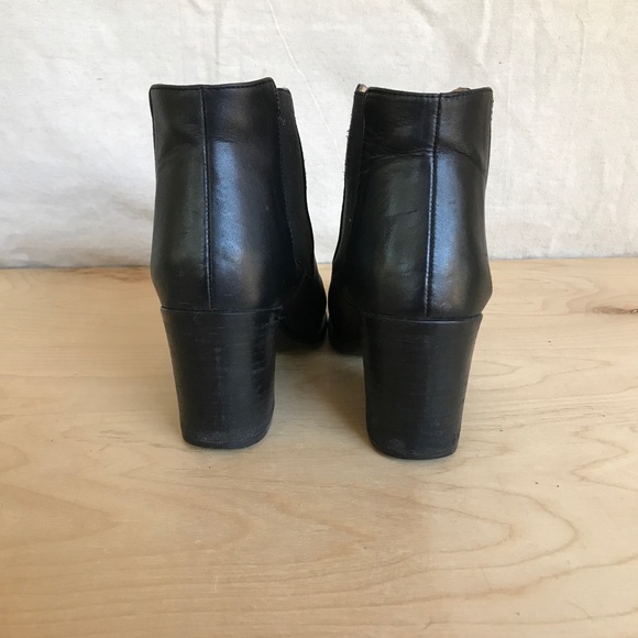 Nisolo Heeled Chelsea Boot - Picture 5 of 9